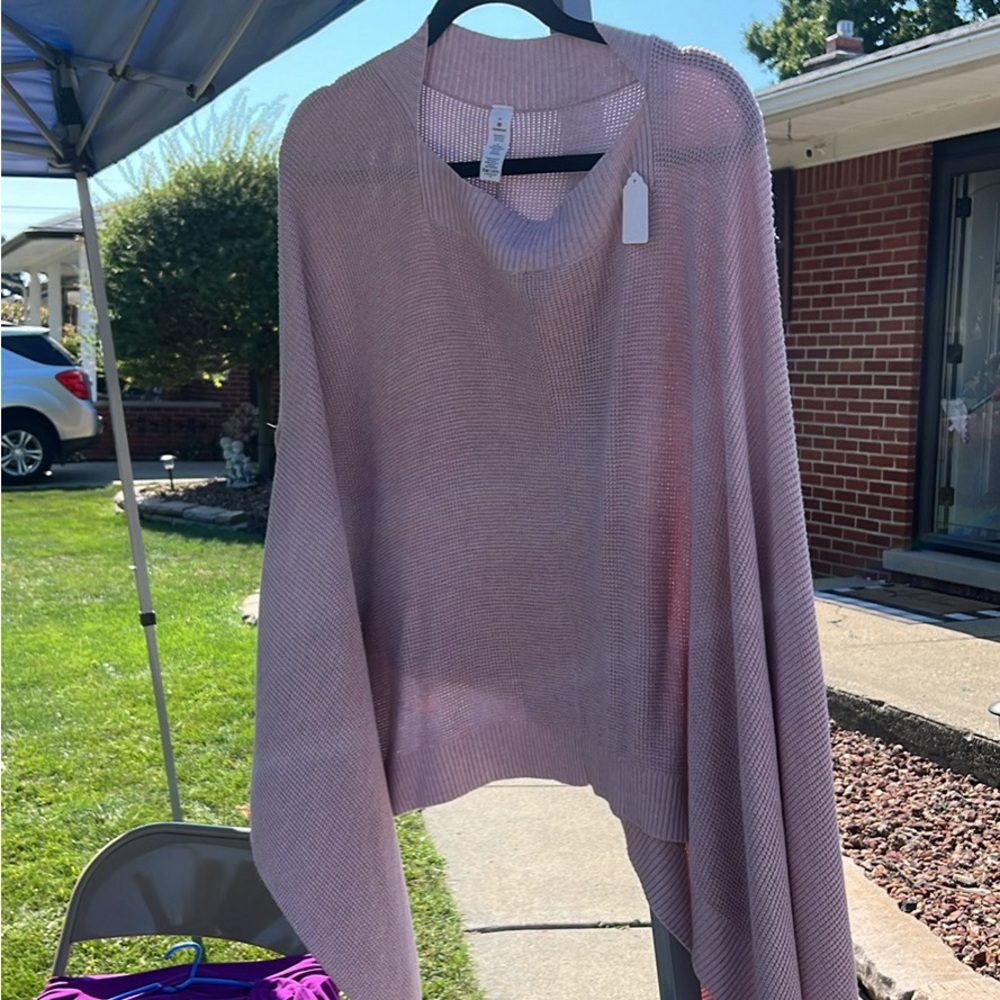 Lululemon sweater